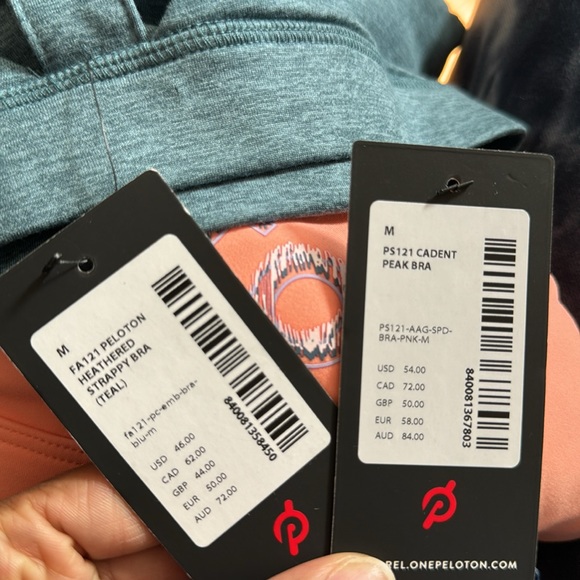 PELOTON sports bra bundle - Picture 6 of 6